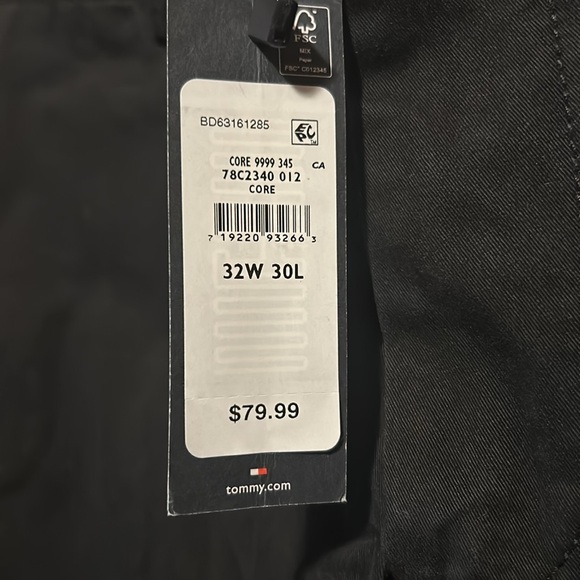 Men’s Tommy Hilfiger Stretch Regular Fit Pants - Picture 7 of 7